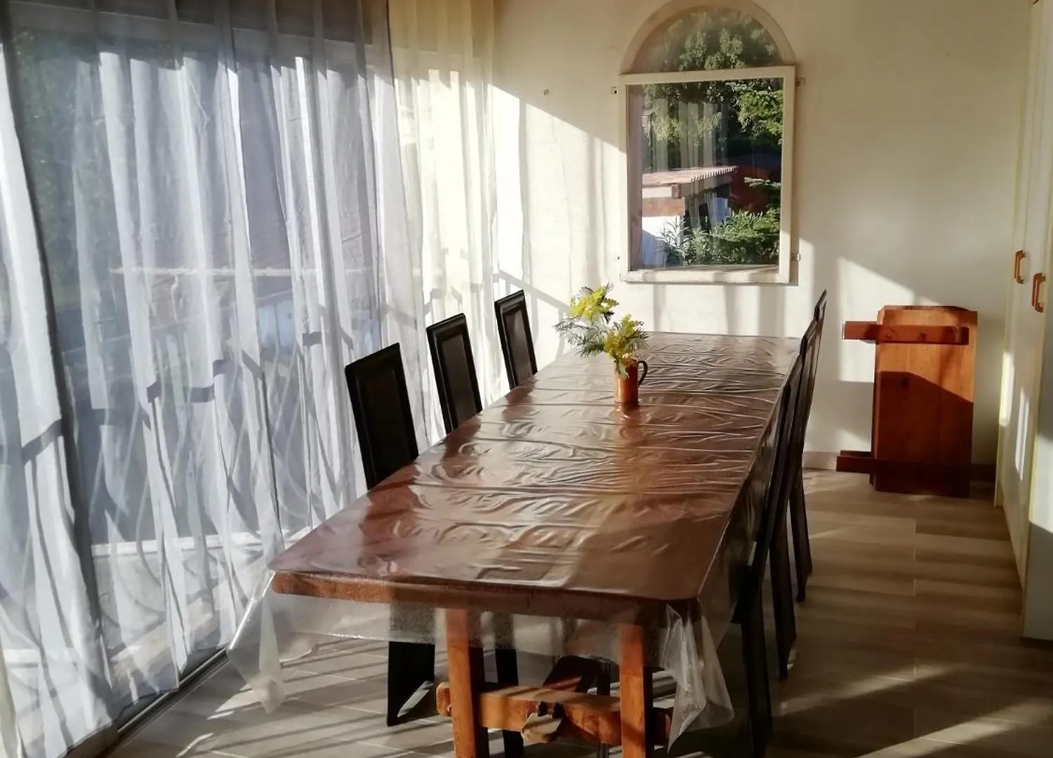 Appartement climatisé au 1er étage d'une maison avec jardin dans un quartier calme Cavalaire-sur-Mer