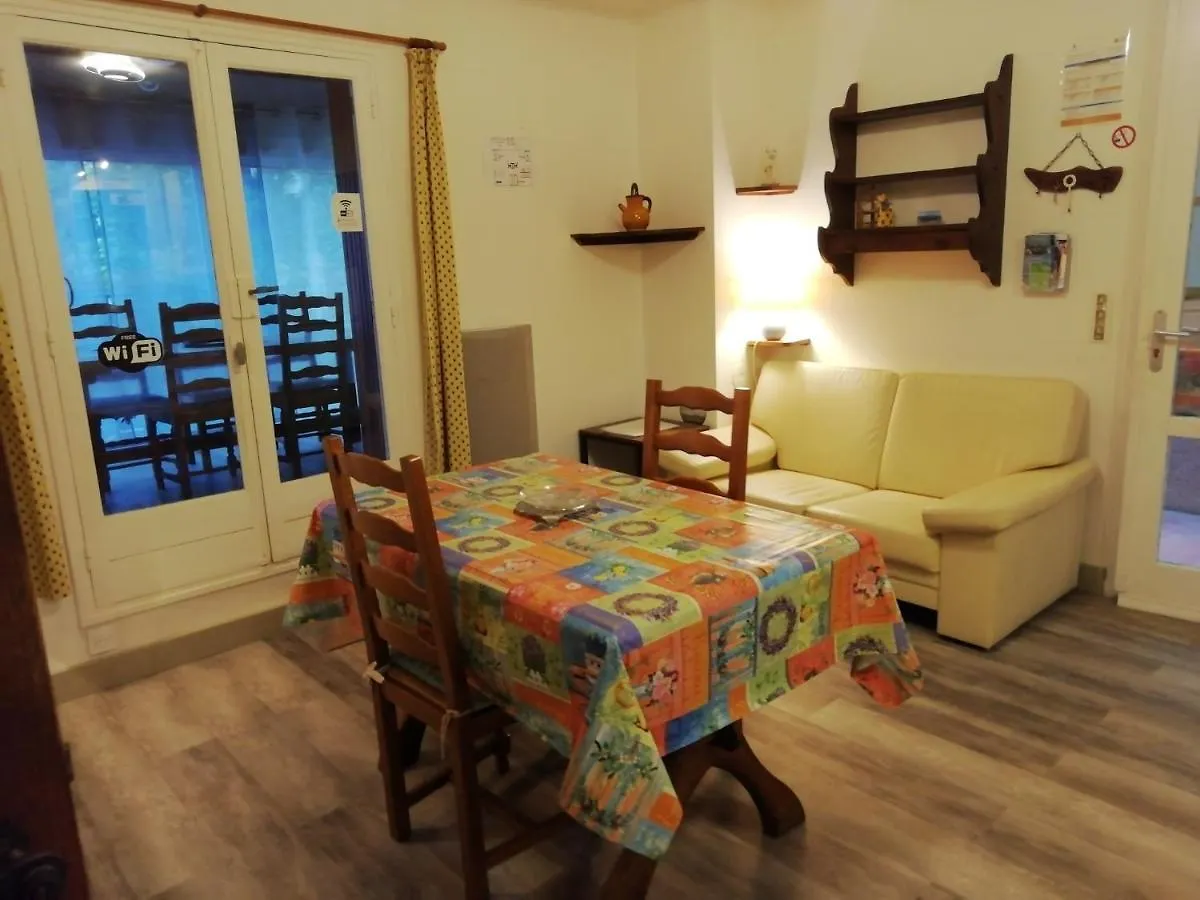 Appartement Classe 3 Etoiles Au 1Er Etage D'Une Maison Avec Jardin Dans Un Quartier Calme Cavalaire-sur-Mer Apartment